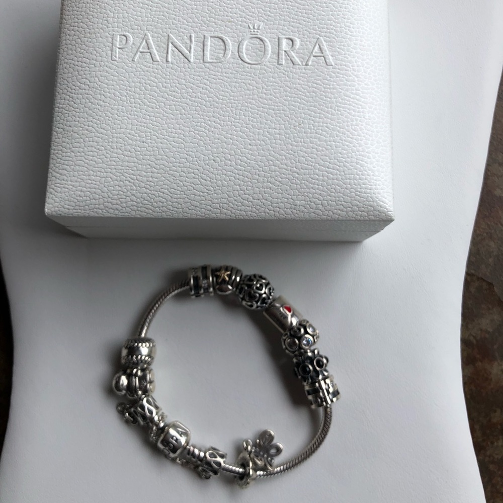❌❌SOLD❌❌PANDORA BRACELET WITH CHARMS